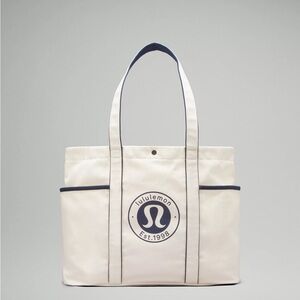 Lululemon Daily Multi-Pocket Canvas Tote Bag